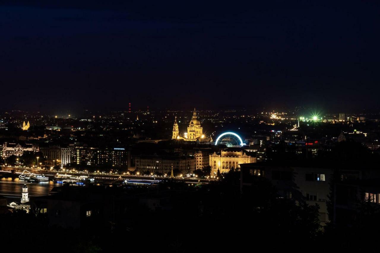 Apartment On Gellert Hill Downtown With Free Garage & Castle View Budapest Exterior photo